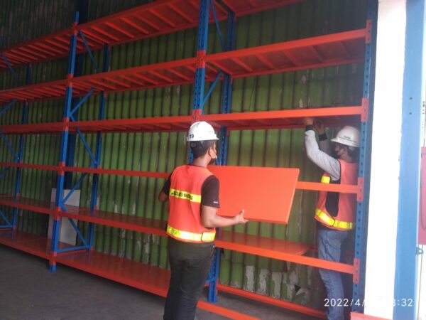 RAK GUDANG BESI PABRIK MEDIUM DUTY TIPE ZA-500 T.300, KEKUATAN 500 KG / LEVEL ATAU 2 TON / UNIT, 4 LEVEL, UKURAN 200x50x300 CM & 200x60x300 CM (WARNA & UKURAN BISA CUSTOM)