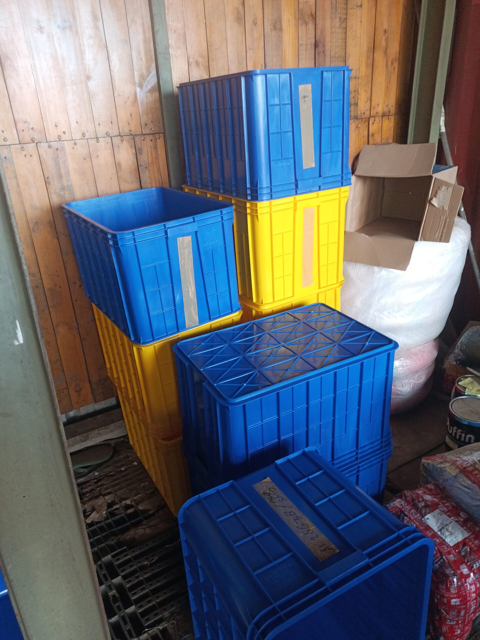 Container Box Industri Rabbit 2288 – Keranjang Plastik Rapat Serbaguna Ukuran 62×43×38 cm, Volume 101 Liter | Rajarakminimarket.com